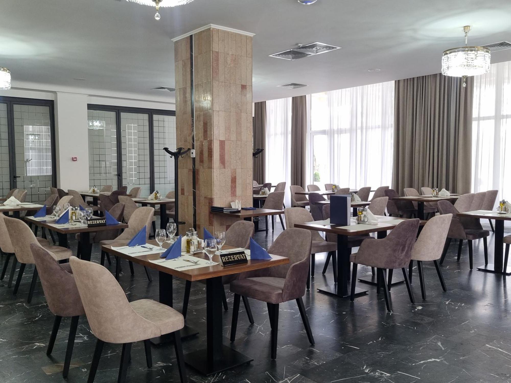 Belvedere Khách sạn 3*